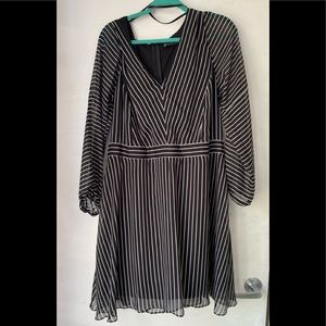 Fashion To Figure Shear Lined Black & White Striped Dressy Dress! Size 1 New